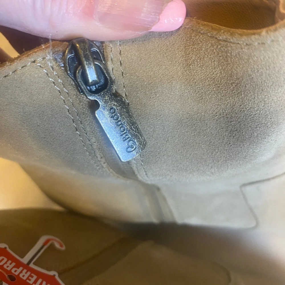 $179 NEW BLONDO Sadie Waterproof Bootie Taupe Suede Size 10 BLOCK HEEL SQAURE - Picture 10 of 14